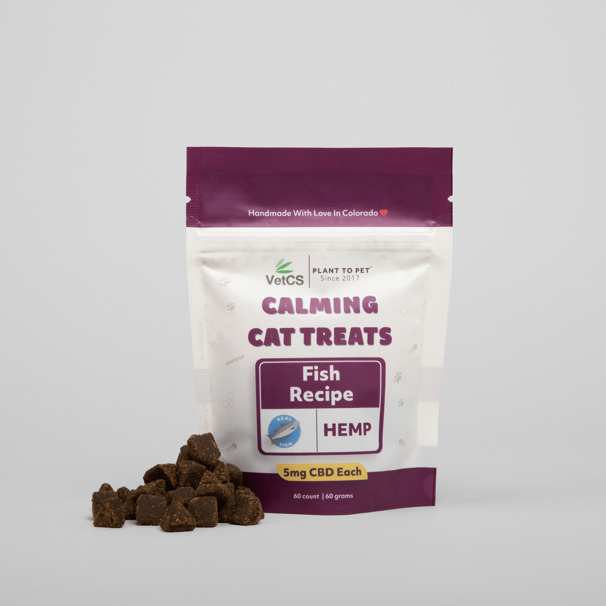 VetCS Cat Calming Treats Fish Recipe Cat Treats with light gray background
